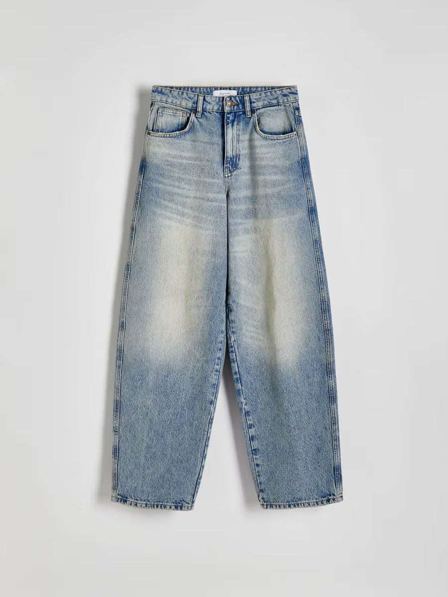 BAGGY WASHED JEANS